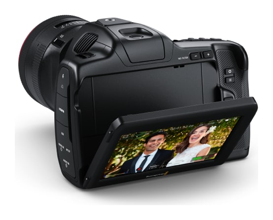 Blackmagic Pocket Cinema Camera 6K Pro – Nagibni zaslon HDR s svetlostjo 1500 nitov
