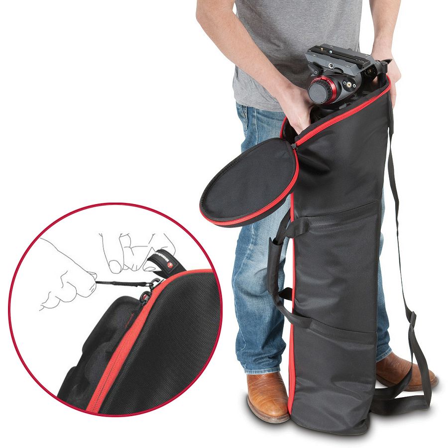 Vstavljanje stativa v torbo Manfrotto MBAG90PN