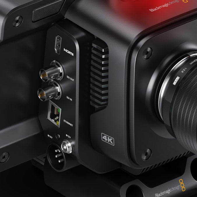 Blackmagic Design Studio Camera 4K Pro G2 – Priključki na bokih