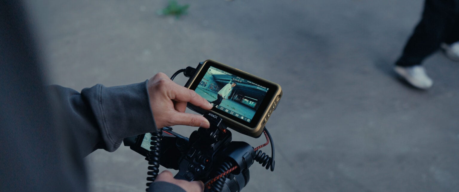 Atomos Ninja Ultra při práci s kamerovým riggem