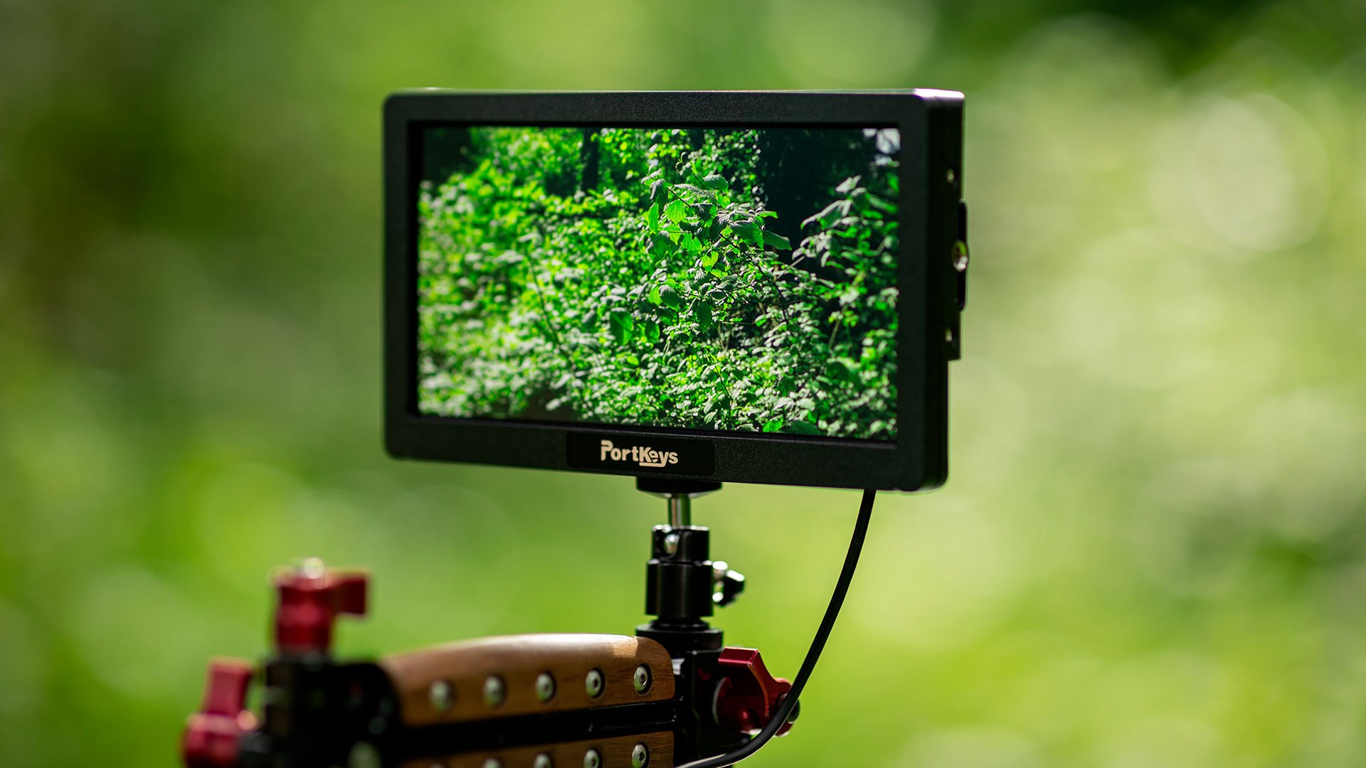 Easy-to-Use Controls and Mounting Options