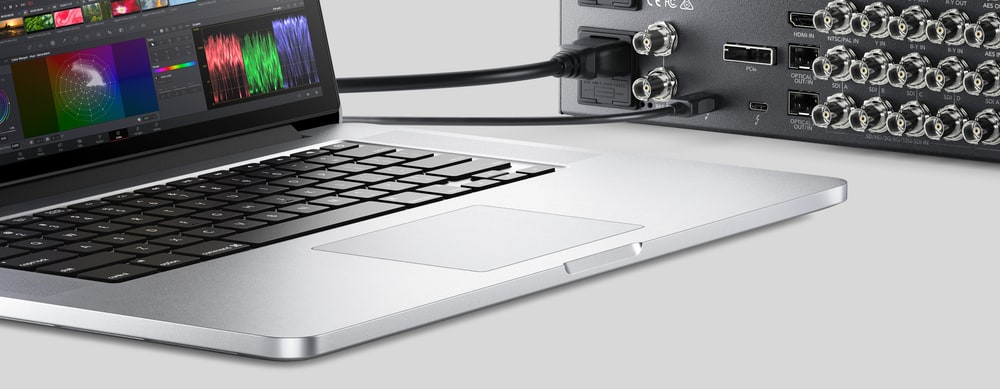 Blackmagic Design UltraStudio 4K Extreme 3 – Vgrajeni strojni kodirnik H.265