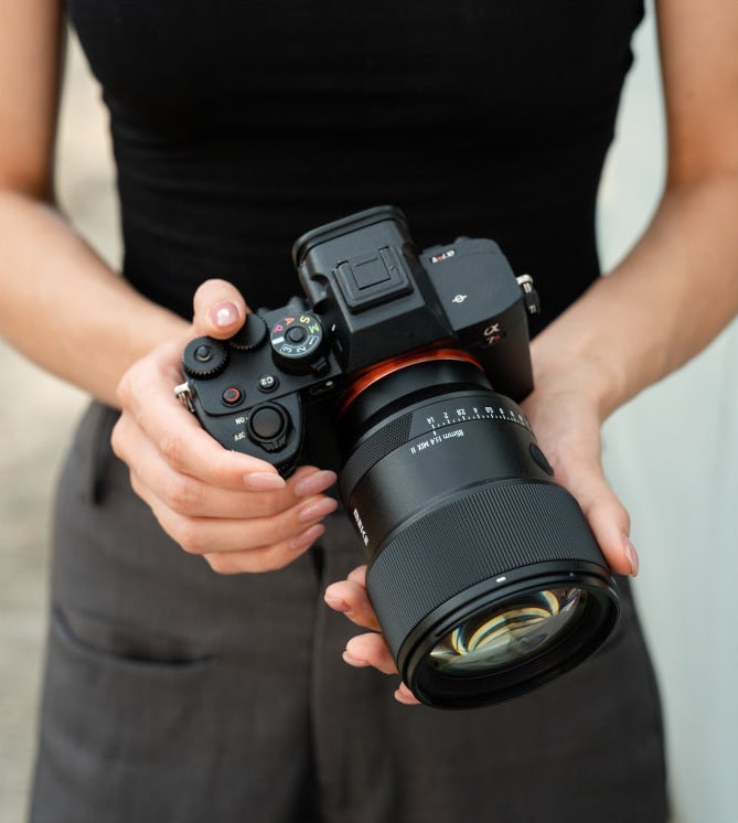 Meike 85mm F1.4 STM MIX II FE – Lahko ohišje iz polimera