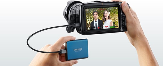 Kartice SD in CFast ter zunanji disk prek USB-C