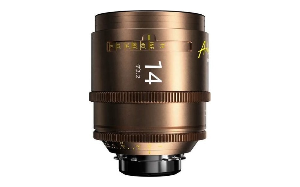 14 mm T2,2 za polni format in Vista Vision