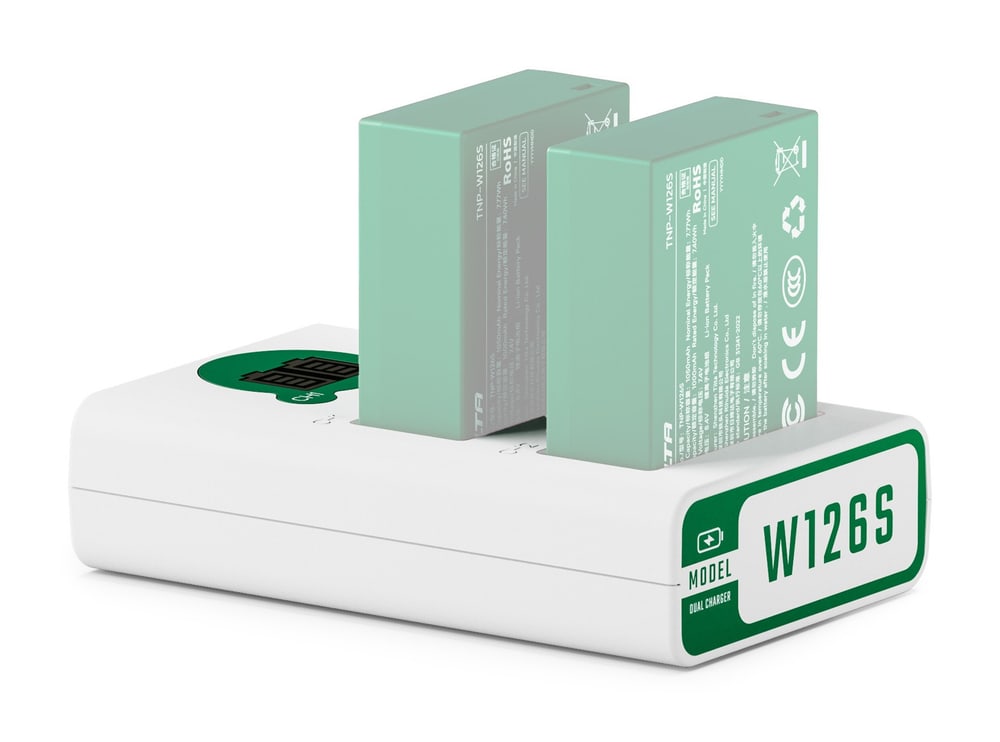 Dve bateriji hkrati
