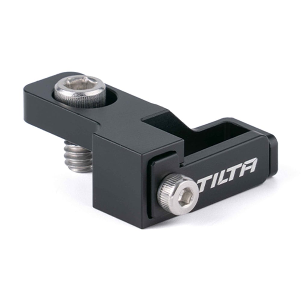 Kabel HDMI drži kletka, ne priključek