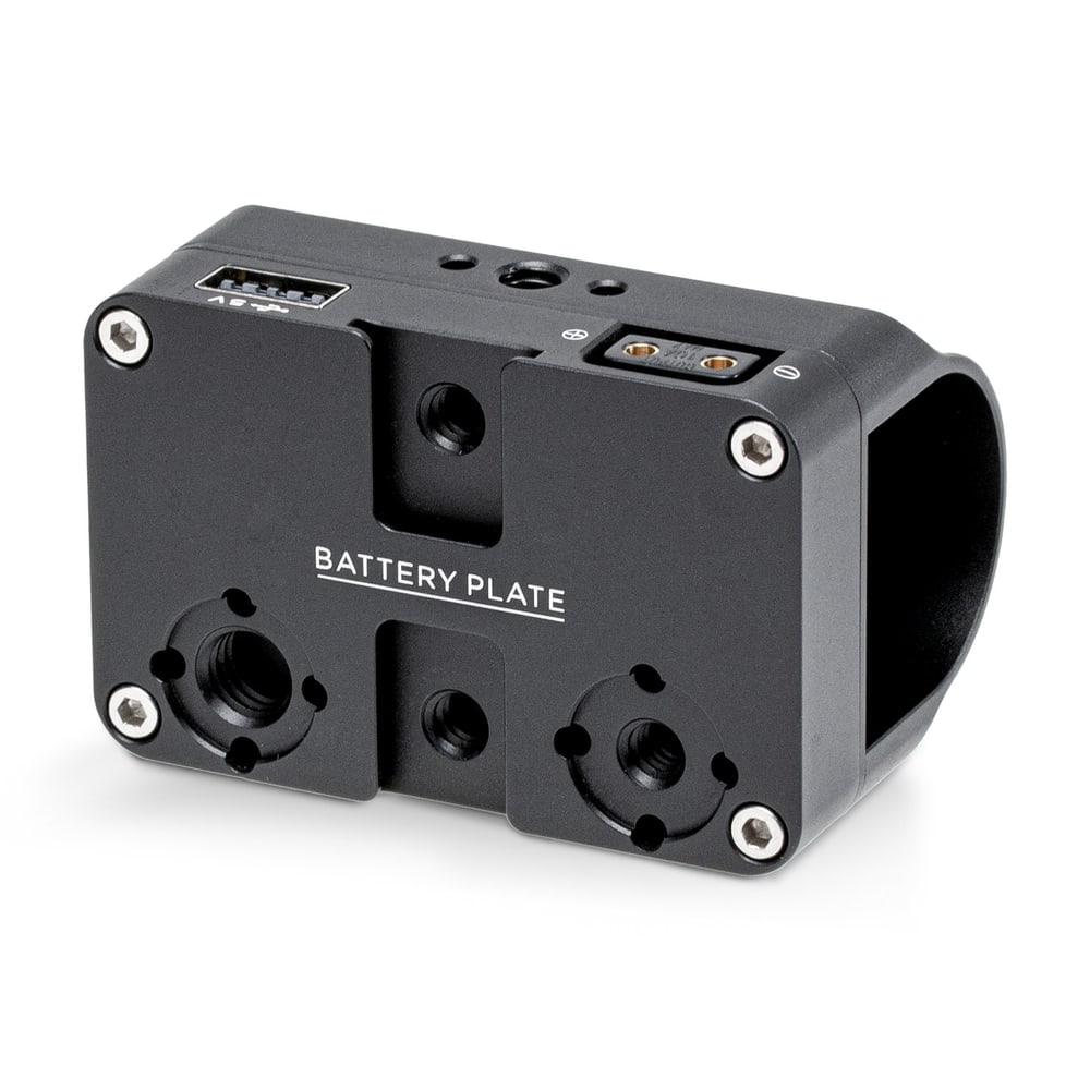 USB 5 V in P-Tap 14,8 V