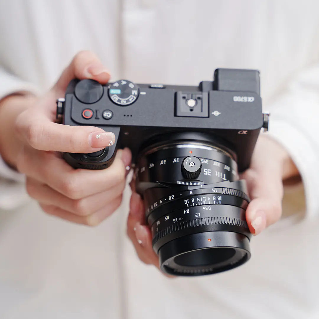 TTArtisan APS-C Tilt 35mm F1.4