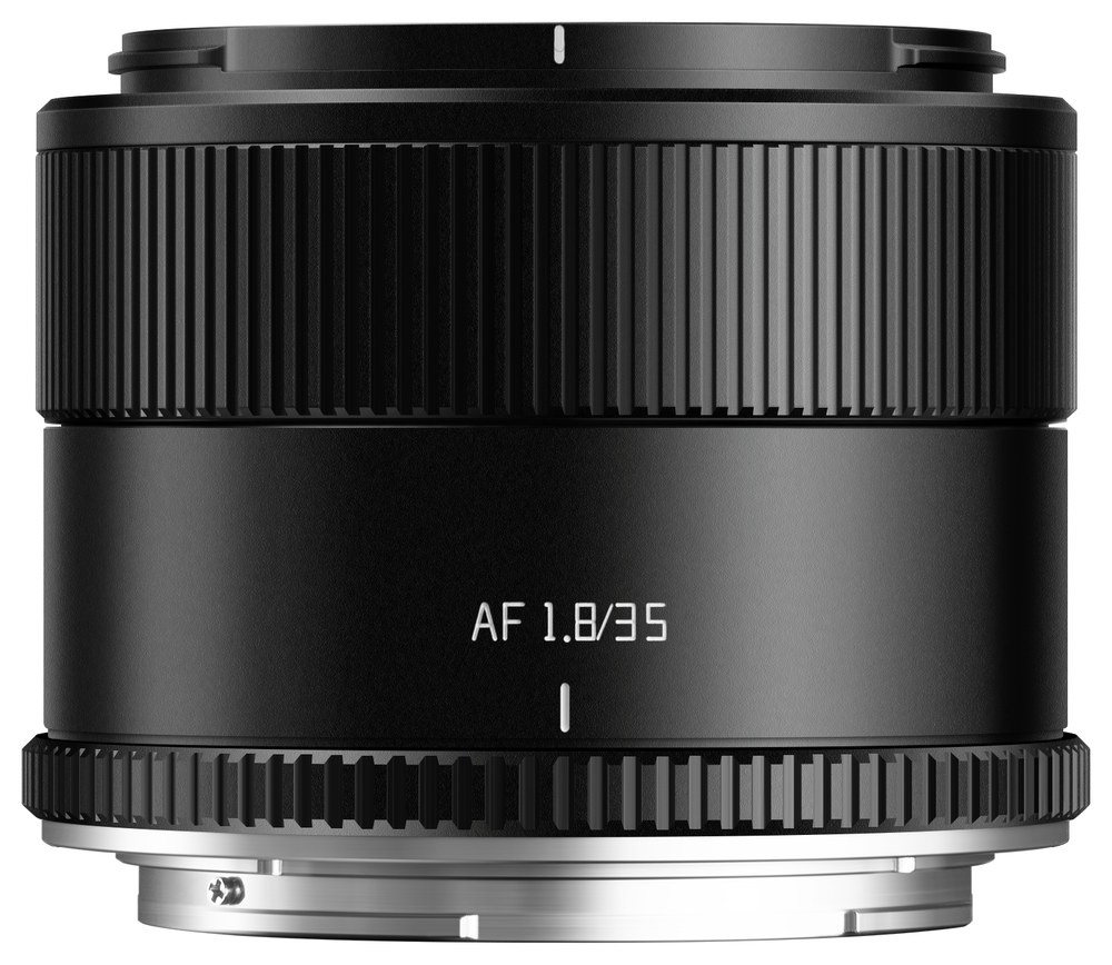 TTArtisan APS-C AF 35mm F1.8 II – Optika z 10 elementi v 7 skupinah