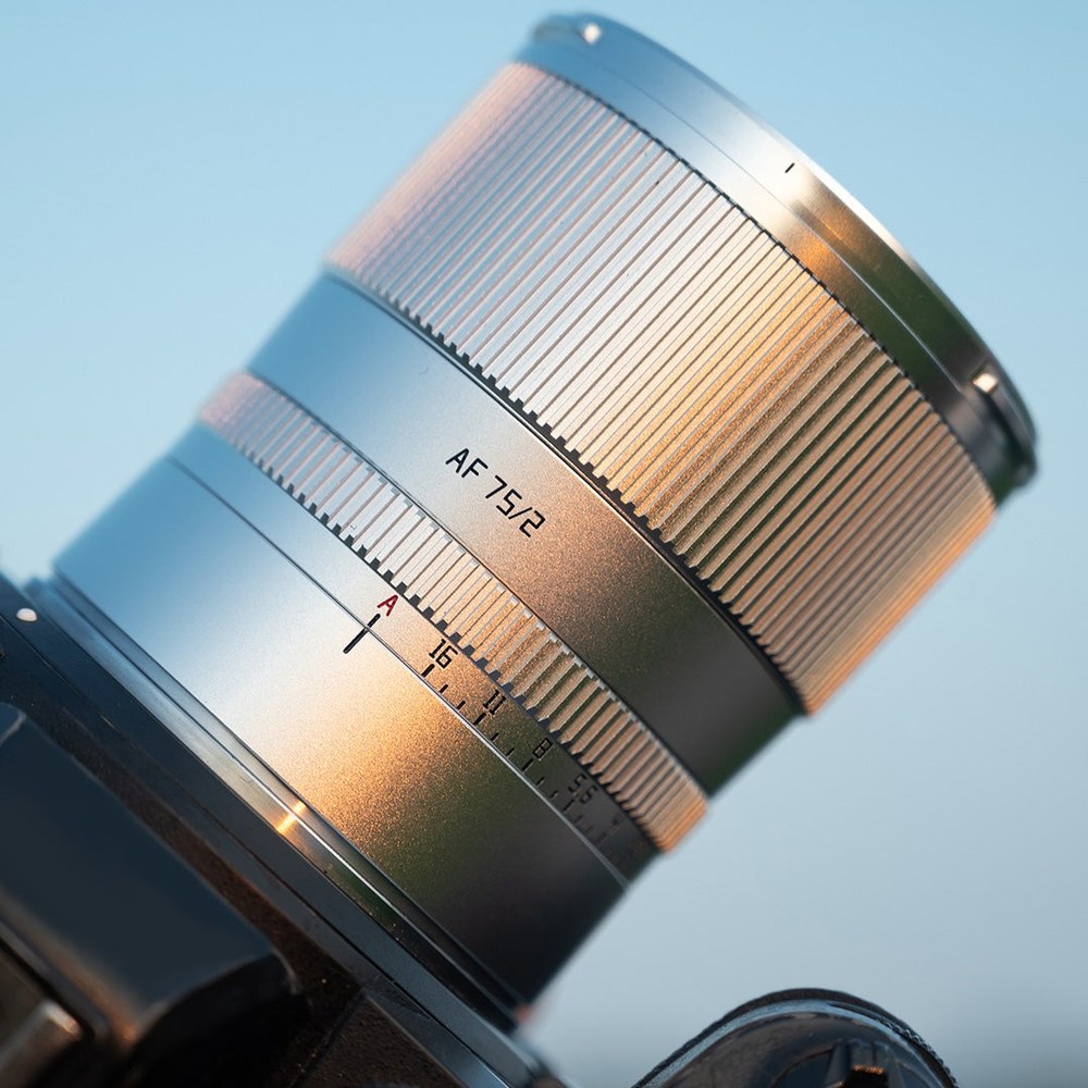 TTArtisan AF 75mm F2 – Hitro in tiho ostrenje