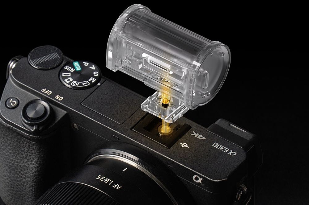 TTArtisan M01 Mini Flash – Univerzalni hot shoe