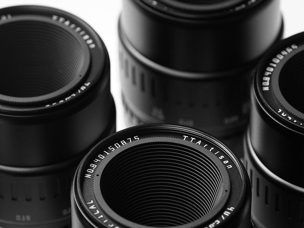 TTArtisan APS-C Macro 40mm F2.8 – Celokovinsko ohišje